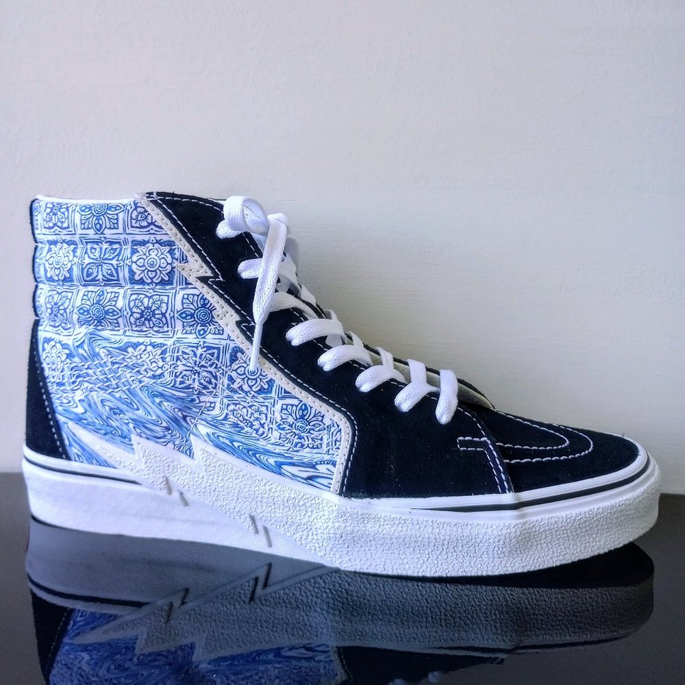 Vans Men's Sk8-Hi Bolt Suede / Canvas Sneaker in Cool Looking Liquify Black
